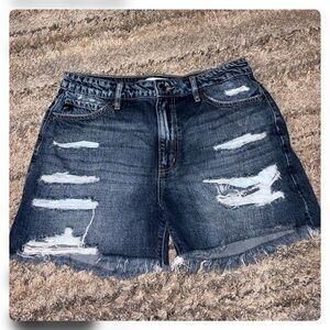 Kan can distressed denim shorts